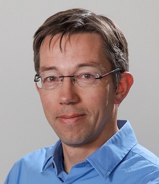 Strachan Neil W