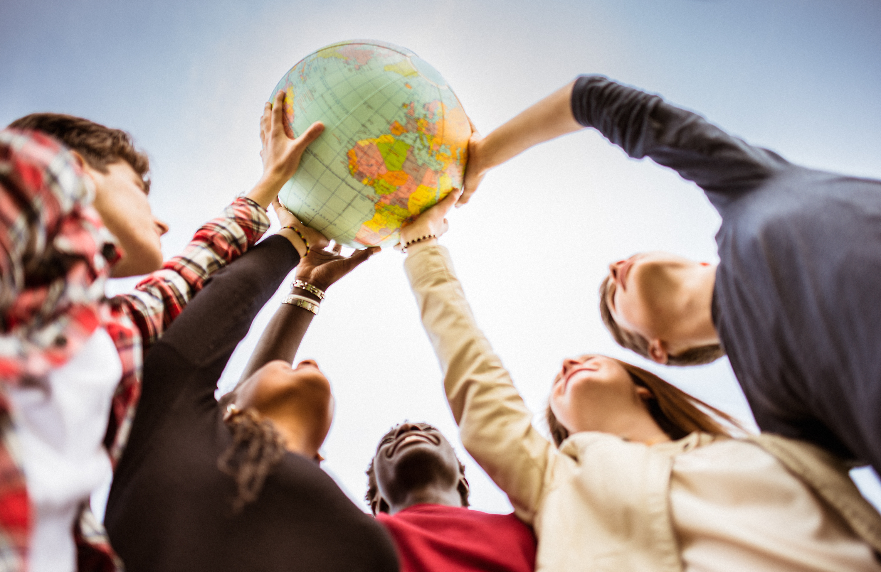 Generating and sharing insights on Smart Local Energy Systems