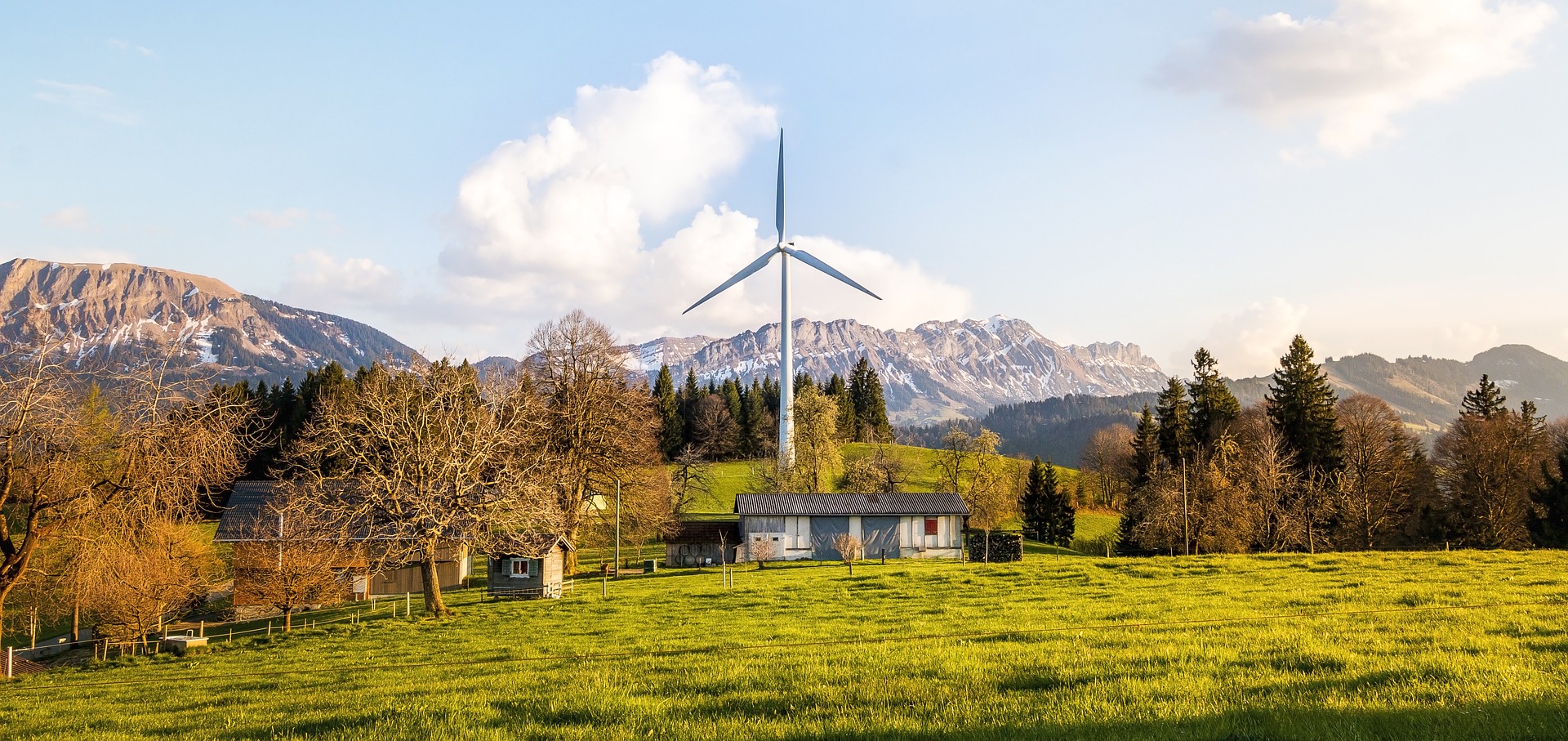 Initial analysis into the energy business sector in the UK highlights considerable scope for developing ‘local’ and ‘smart’ energy systems